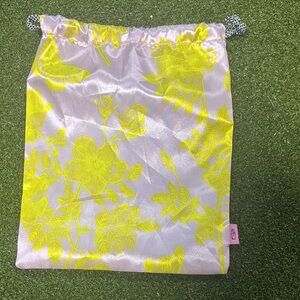 Floral Ipsy Drawstring Bag